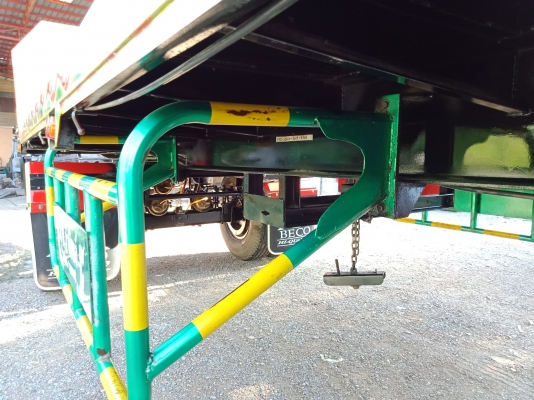 ขายลูกพ่วงพื้นเรียบ 2 เพลา ยาว 6.20 ม กว้าง 2.50 ม ปี 55 เพลาเเม็ก