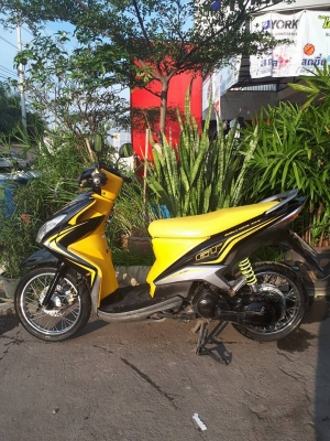 Mio 125 ปี 2554 รุ่น GT สีดำเหลือง ขับดีจริง สวยหล่อเนี๊ยบเลย