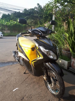 Mio 125 ปี 2554 รุ่น GT สีดำเหลือง ขับดีจริง สวยหล่อเนี๊ยบเลย