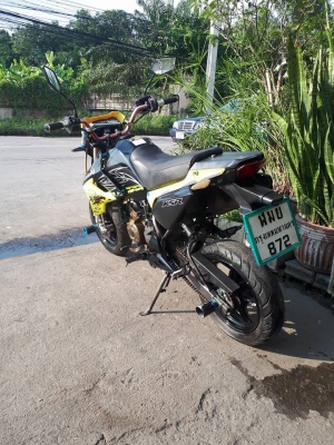 NEW Kawasaki KSR สีเหลือง ปี 2554 (ล้อแม็กซ์แท้) รถสปอร์ต หล่อเท่ห์มากมาย NEW Kawasaki KSR สีเหลือง ปี 2554 (ล้อแม็กซ์แท้) รถสปอร์ต หล่อเท่ห์มากมาย