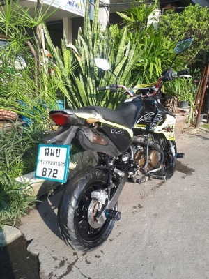 NEW Kawasaki KSR สีเหลือง ปี 2554 (ล้อแม็กซ์แท้) รถสปอร์ต หล่อเท่ห์มากมาย NEW Kawasaki KSR สีเหลือง ปี 2554 (ล้อแม็กซ์แท้) รถสปอร์ต หล่อเท่ห์มากมาย