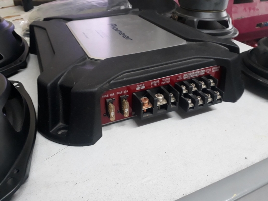 แอมป์พร้อมลำโพง