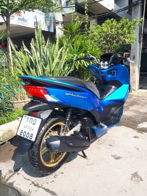 รุ่นเตารีด Honda PCX 150 I ปี 2559 สวยขั้นเทพ เป็นรถบ้านแท้ๆ