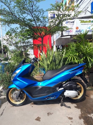 รุ่นเตารีด Honda PCX 150 I ปี 2559 สวยขั้นเทพ เป็นรถบ้านแท้ๆ