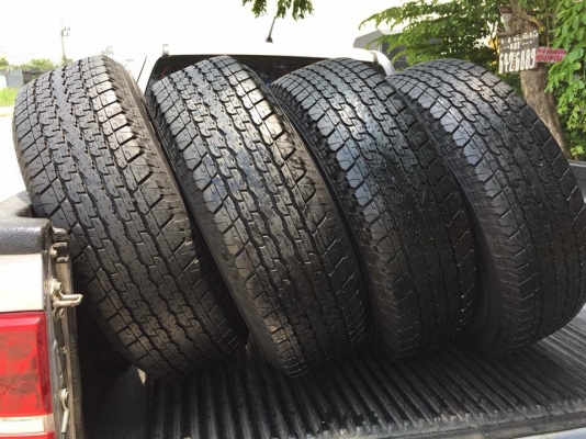 ยาง Bridgestone 245 70 16 ปลายปี17 มีให้เลือก4ชุด ดอกเต็ม ไม่มีปะ ใช้ยาว ราคาไม่แพง