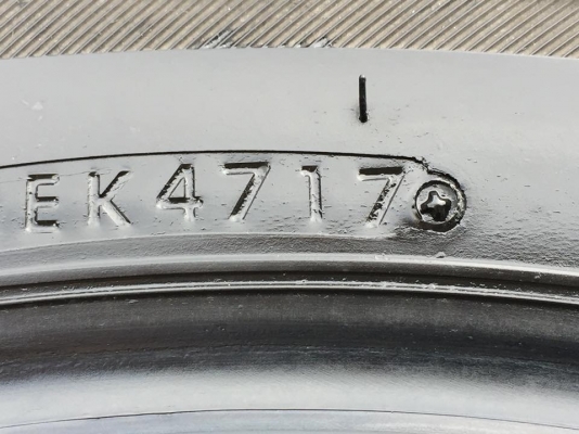 ยาง Bridgestone 245 70 16 ปลายปี17 มีให้เลือก4ชุด ดอกเต็ม ไม่มีปะ ใช้ยาว ราคาไม่แพง