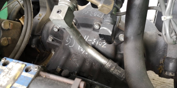 ขายโฟล์คลิฟท์ 2.5ตัน เสา3เมตร ใช้งานแค่1900ชั่วโมงเท่านั้น!!