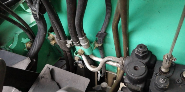 ขายโฟล์คลิฟท์ 2.5ตัน เสา3เมตร ใช้งานแค่1900ชั่วโมงเท่านั้น!!