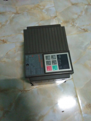 อินเตอร์ปรับรอบมอเตอร์ 3แรง ไฟเข้า380v3เฟส ออก380v3เฟส