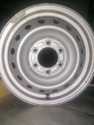 เศษล้อกะทะขอบ16x6.139 มี1ใบ ราคา650บ.โทร.0879050181 จัดส่งได้ทั่วไทย