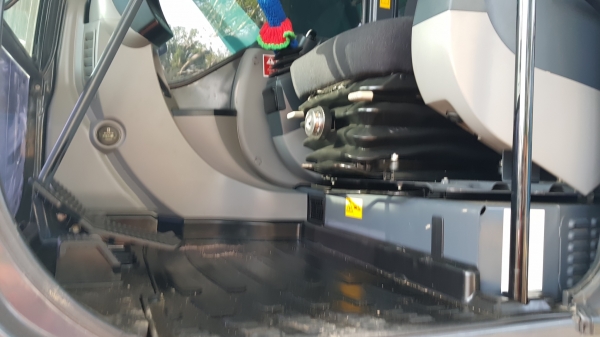 ขายรถแบคโฮ KOBELCO SK200-8 Yn12 SuperXM ใช้งาน 6 พันชั่วโมง สภาพนางฟ้า ขายรถแบคโฮ KOBELCO SK200-8 Yn12 SuperXM ใช้งาน 6 พันชั่วโมง สภาพนางฟ้า