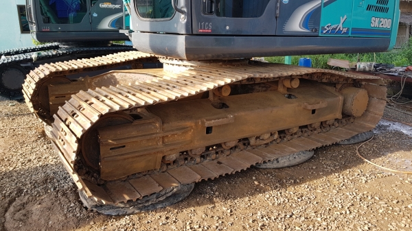 ขายรถแบคโฮ KOBELCO SK200-8 Yn12 SuperXM ใช้งาน 6 พันชั่วโมง สภาพนางฟ้า ขายรถแบคโฮ KOBELCO SK200-8 Yn12 SuperXM ใช้งาน 6 พันชั่วโมง สภาพนางฟ้า