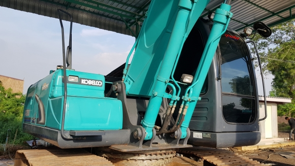 ขายรถแบคโฮ KOBELCO SK200-8 Yn12 SuperXM ใช้งาน 6 พันชั่วโมง สภาพนางฟ้า ขายรถแบคโฮ KOBELCO SK200-8 Yn12 SuperXM ใช้งาน 6 พันชั่วโมง สภาพนางฟ้า
