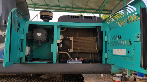 ขายรถแบคโฮ KOBELCO SK200-8 Yn12 SuperXM ใช้งาน 6 พันชั่วโมง สภาพนางฟ้า ขายรถแบคโฮ KOBELCO SK200-8 Yn12 SuperXM ใช้งาน 6 พันชั่วโมง สภาพนางฟ้า