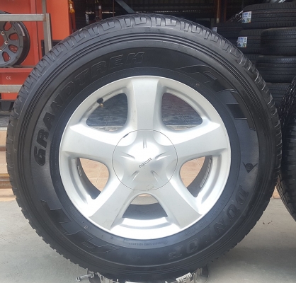 ขายล้อISUZU V Cross17 ยาง265/65/17 ปี 16 4 ล้อ ขายล้อISUZU V Cross17 ยาง265/65/17 ปี 16 4 ล้อ