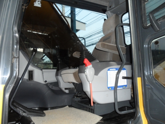 PC200-7 komatsu ใช้งานน้อยแค่ 5,XXXชั่วโมง รถปี 12 @2,25ล้านบาท รถสวยมากๆสนใจโทรเลย ☎ 081-989-1989 + ID LINE :rangrayong หรั่งครับ