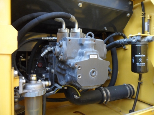 PC200-7 komatsu ใช้งานน้อยแค่ 5,XXXชั่วโมง รถปี 12 @2,25ล้านบาท รถสวยมากๆสนใจโทรเลย ☎ 081-989-1989 + ID LINE :rangrayong หรั่งครับ