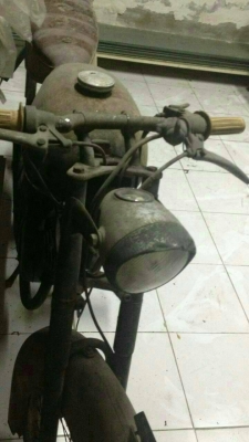 มอเตอร์ไซค์โบราณปั่นได้ด้วย มอเตอร์ไซค์โบราณปั่นได้ด้วย