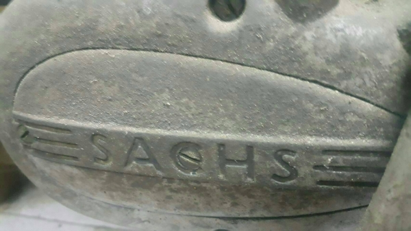 มอเตอร์ไซค์โบราณปั่นได้ด้วย มอเตอร์ไซค์โบราณปั่นได้ด้วย