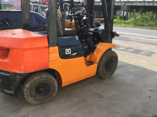 อาร์ ซี เอช โฟรคลิฟท์ ขาย โตโยต้า รุ่น 7 เบนซิน 2.5 ตัน