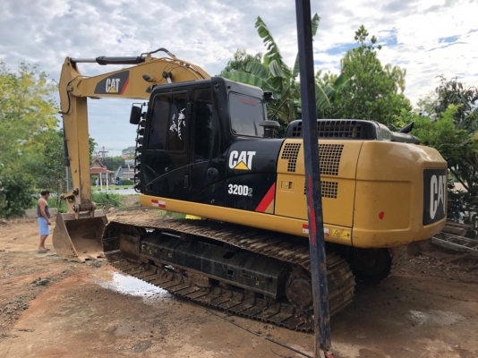 ขายรถแบคโฮ CAT 320D2 ใช้งาน 2 พันชั่วโมง สภาพนางงามจักวาล สวย แน่น เต็มทุกจุด ขายรถแบคโฮ CAT 320D2 ใช้งาน 2 พันชั่วโมง สภาพนางงามจักวาล สวย แน่น เต็มทุกจุด
