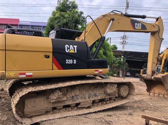 ขายรถแบคโฮ CAT 320D2 ใช้งาน 2 พันชั่วโมง สภาพนางงามจักวาล สวย แน่น เต็มทุกจุด ขายรถแบคโฮ CAT 320D2 ใช้งาน 2 พันชั่วโมง สภาพนางงามจักวาล สวย แน่น เต็มทุกจุด