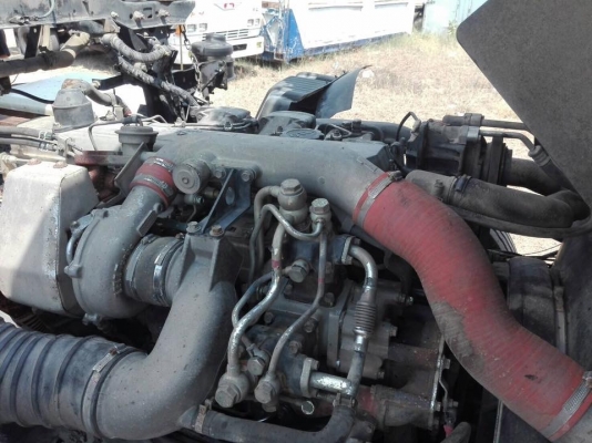 Hino mega เครื่องP11-320 แรงม้า เกียร์ZF แม่ 12 ล้อ ลูก 2 คาน ปี  49 นำ้หนักบรรทุกใด้ 31.5 ตัน รถสวยบาง ใช้งานน้อย เจ้าของออกใหม่ป้ายแดง วิ่งทรายใกล้ๆ ไม่เคยแบกนำ้หนัก