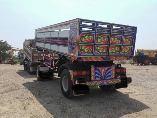 Hino mega เครื่องP11-320 แรงม้า เกียร์ZF แม่ 12 ล้อ ลูก 2 คาน ปี  49 นำ้หนักบรรทุกใด้ 31.5 ตัน รถสวยบาง ใช้งานน้อย เจ้าของออกใหม่ป้ายแดง วิ่งทรายใกล้ๆ ไม่เคยแบกนำ้หนัก