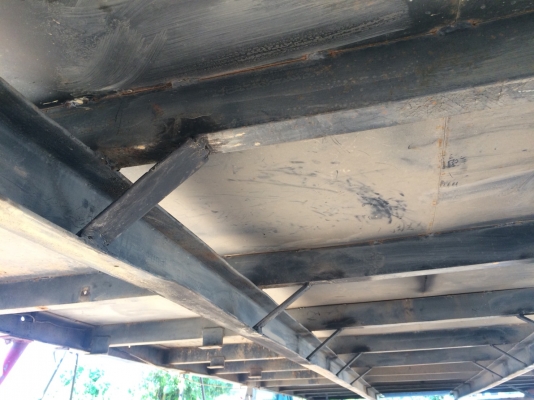 ขายด่วน กระบะคอกเหล็ก ยาว 7.15 ม กว้าง 2.50 ม สูง 2.40 ม โทร 095-575-3474