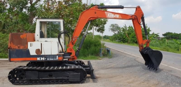 ขายด่วน175,000รถแบคโฮKUBOTAคูโบต้าKH120เทียบเท่าPC50เครื่องคูโบต้า4สูบปั่มแรงรถนอกเพิ่งนำเข้ามาใหม่ยังไม่เคยใช้งานในเมืองไทยเลย