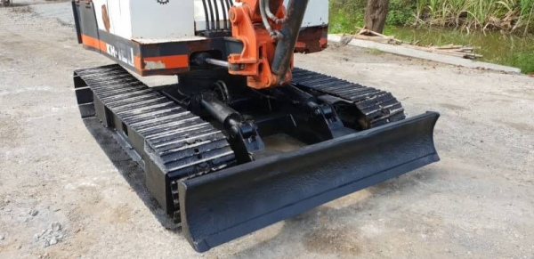 ขายด่วน175,000รถแบคโฮKUBOTAคูโบต้าKH120เทียบเท่าPC50เครื่องคูโบต้า4สูบปั่มแรงรถนอกเพิ่งนำเข้ามาใหม่ยังไม่เคยใช้งานในเมืองไทยเลย