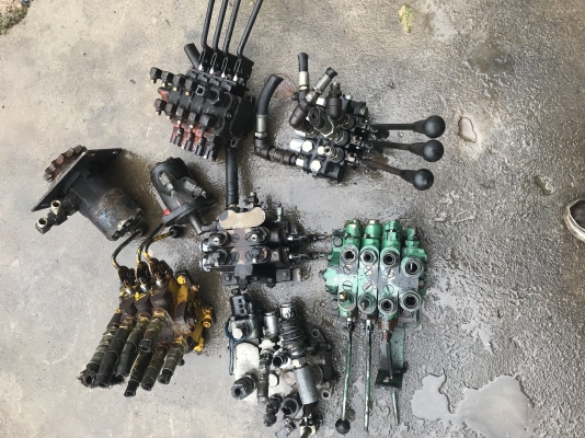 ปั้ม/คอนโทน เก่าญี่ปุ่นมาเเล้วครับ ปั้ม/คอนโทน เก่าญี่ปุ่นมาเเล้วครับ