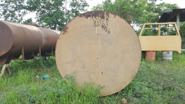 ขาย ถังน้ำมัน 20,000 ลิตร มีขาตั้งเรียบร้อย ราคาต่อรองได้ ขาย ถังน้ำมัน 20,000 ลิตร มีขาตั้งเรียบร้อย ราคาต่อรองได้