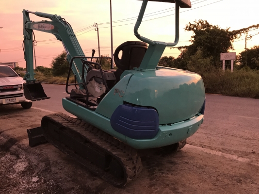 Komatsu pc30-7สภาพดีเก่าญี่ปุ่นมีใบอินวอยไม่เคยใช้ในไทย Komatsu pc30-7สภาพดีเก่าญี่ปุ่นมีใบอินวอยไม่เคยใช้ในไทย