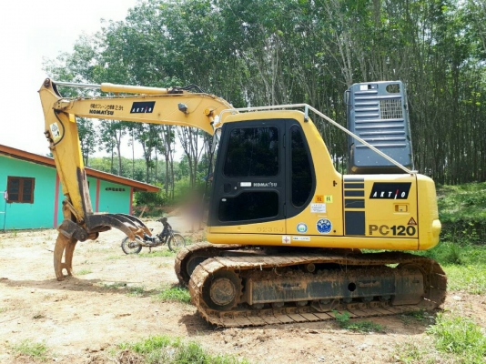 ขายดาวน์รถแบคโฮ KOMATSU PC120-6EO เก่านอกผ่านการใช้งานในไทย รวม 5 พันชั่วโมง สภาพเทพบุตร ขายดาวน์รถแบคโฮ KOMATSU PC120-6EO เก่านอกผ่านการใช้งานในไทย รวม 5 พันชั่วโมง สภาพเทพบุตร