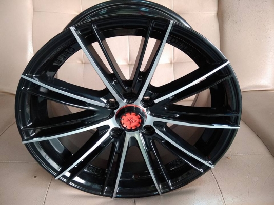 แม็กใหม่ขอบ 15 ราคา 7900 พร้อมยางไทยดีสโตน 12900 บาท