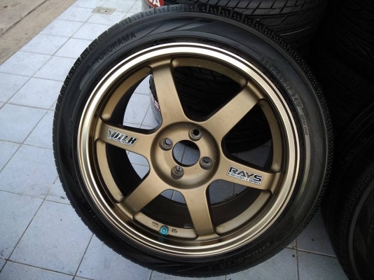 งานไทย te37 ขอบ 17 กว้างหน้า 7 หลัง 8 ออฟ 38 ใส่รถ 4 รู 100 ราคา 7900