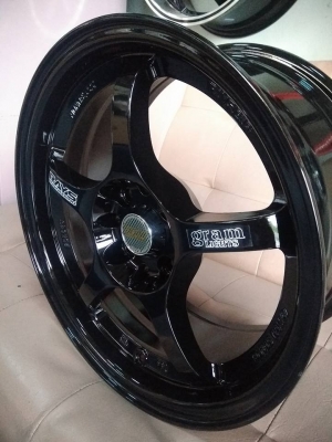 แม็กใหม่ เรย์ แกรมไลท์ ขอบ 15 ใส่รถ 4 รู 100 ราคา 7500 พร้อมยาง 11700 บาท