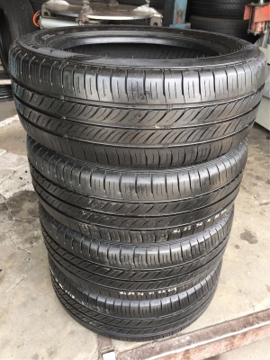 ยาง Dunlop 205 55 16 กลางปี17 ดอกเต็ม ไม่มีปะ ใช้ยาว ราคาไม่แพง ยาง Dunlop 205 55 16 กลางปี17 ดอกเต็ม ไม่มีปะ ใช้ยาว ราคาไม่แพง