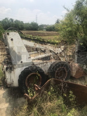 ขายด่วน รถตักเหมืองแร่ 2คัน เดิมใช้งานอยู่ตอนนี้จอด มา2ปี ไม่ได้ใช้สนใจเอาไปปรับสภาพเอง เหมา2คัน เพียง 75000 บาท