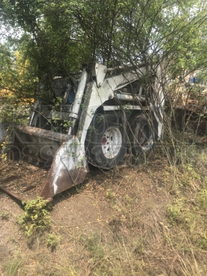 ขายด่วน รถตักเหมืองแร่ 2คัน เดิมใช้งานอยู่ตอนนี้จอด มา2ปี ไม่ได้ใช้สนใจเอาไปปรับสภาพเอง เหมา2คัน เพียง 75000 บาท