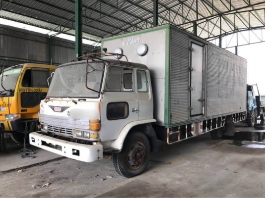 ขาย 285,000 บาท HINO FF177 ตู้ 3 บาน ยาว 7.2 เมตร เครื่อง EH700-168 แรง หัวบาง ยางดี คัสชีสวย เอกสารเล่มทะเบียน  รถอยู่   สมุทรปราการ บางพลี   โทร 0610710295ฟ