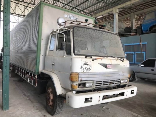 ขาย 285,000 บาท HINO FF177 ตู้ 3 บาน ยาว 7.2 เมตร เครื่อง EH700-168 แรง หัวบาง ยางดี คัสชีสวย เอกสารเล่มทะเบียน  รถอยู่   สมุทรปราการ บางพลี   โทร 0610710295ฟ
