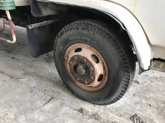 ขาย 285,000 บาท HINO FF177 ตู้ 3 บาน ยาว 7.2 เมตร เครื่อง EH700-168 แรง หัวบาง ยางดี คัสชีสวย เอกสารเล่มทะเบียน  รถอยู่   สมุทรปราการ บางพลี   โทร 0610710295ฟ