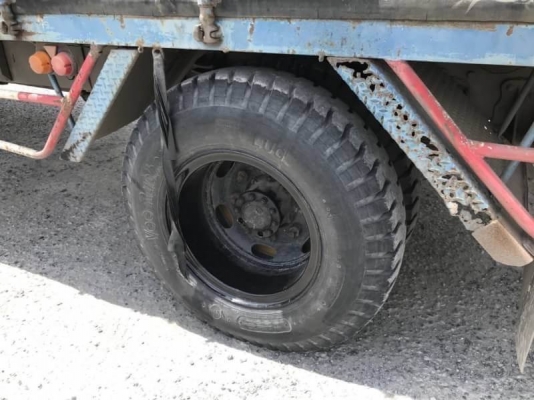 ขาย 300,000 บาท HINO FF177 ตู้ 10 บาน ยาว 7.2 เมตร เครื่อง EH700-168 แรง หัวบาง ยางดี คัสชีสวย เอกสารเล่มทะเบียน  รถอยู่   สมุทรปราการ บางพลี   โทร 0610710295