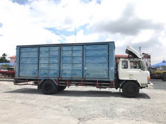 ขาย 300,000 บาท HINO FF177 ตู้ 10 บาน ยาว 7.2 เมตร เครื่อง EH700-168 แรง หัวบาง ยางดี คัสชีสวย เอกสารเล่มทะเบียน  รถอยู่   สมุทรปราการ บางพลี   โทร 0610710295