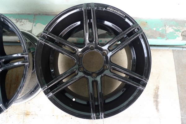 ขอบ18นิ้ว6รู 1 คู่ สวยๆ ขาย ราคา คู่ละ 4500 บาท