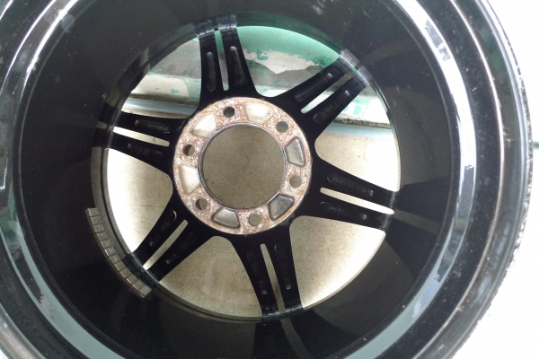 ขอบ18นิ้ว6รู 1 คู่ สวยๆ ขาย ราคา คู่ละ 4500 บาท