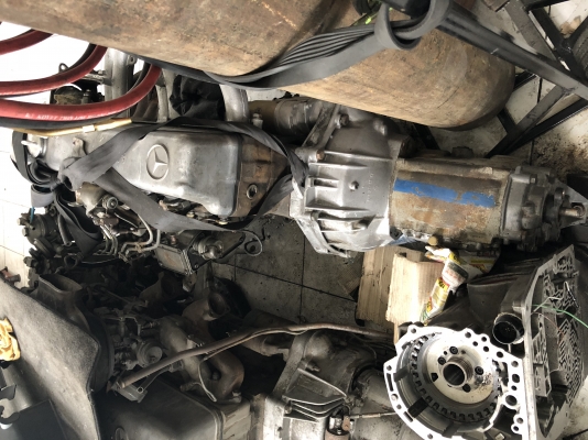 ขายเครื่อง benz300d 5สูบดีเซล ขายเครื่อง benz300d 5สูบดีเซล