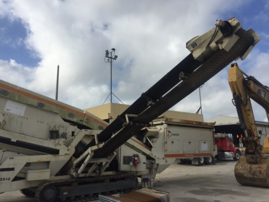 ตะแกรงแยกหิน